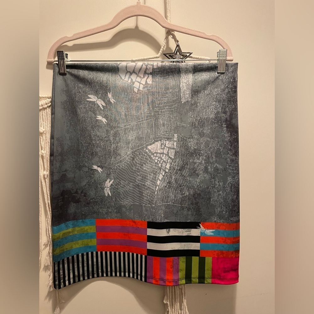 Volt Design size 4 JJR ( Medium) EUC